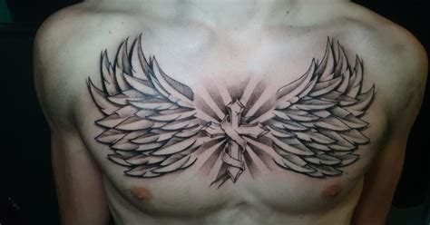 ideas tatuajes pecho hombre|More.